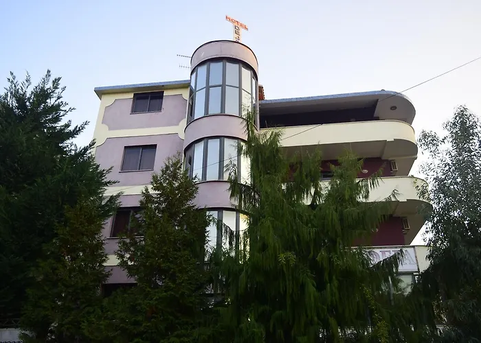Hotel Deja